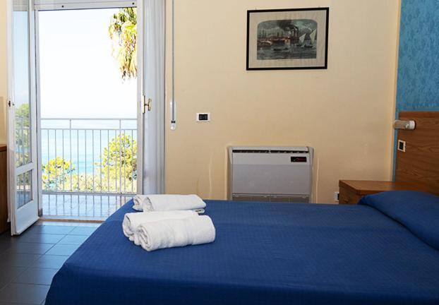 Hotel Parthenius Cirella Di Diamante Exterior photo